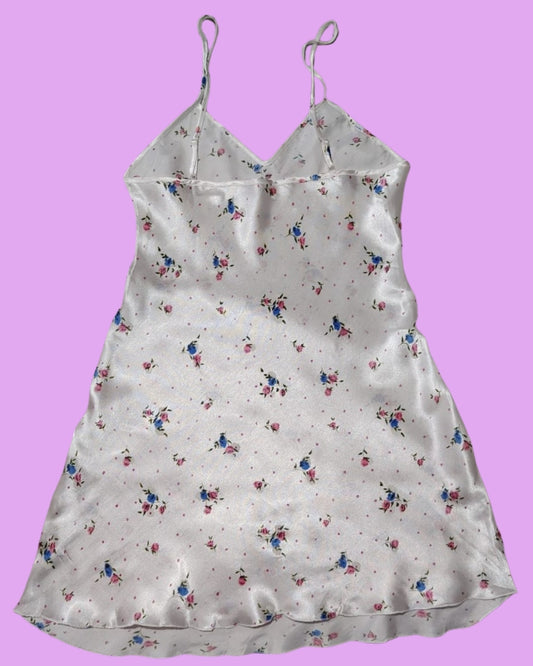 Pijama Satín Blanco con Flores 💐