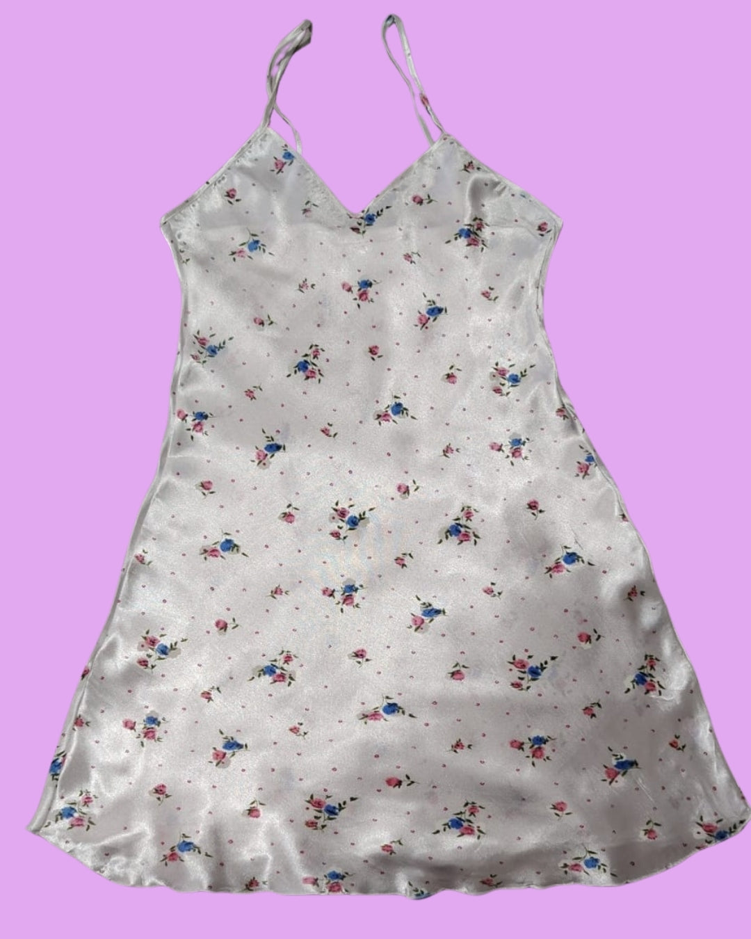 Pijama Satín Blanco con Flores 💐