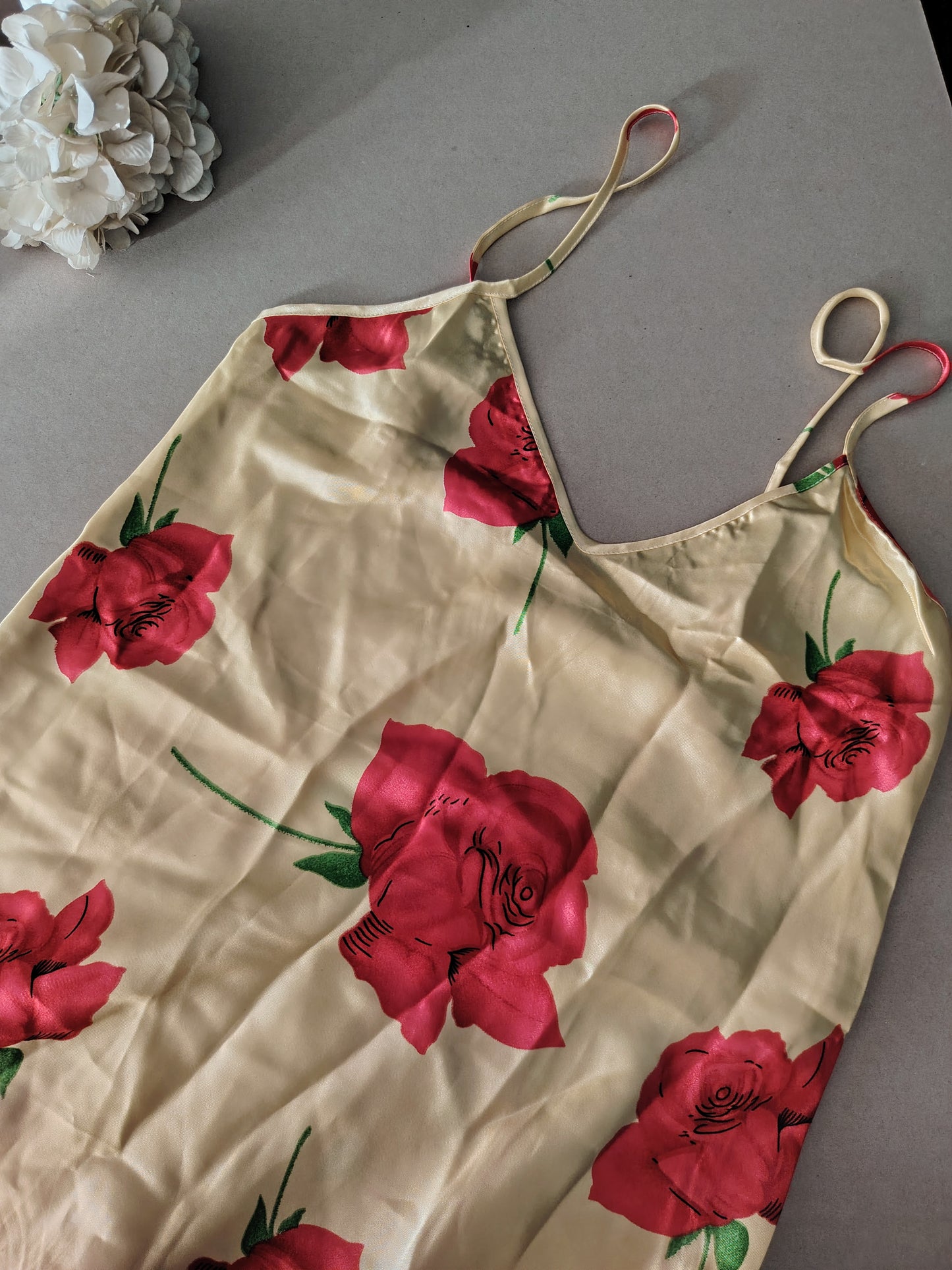 Conjunto Pijama Rosas + Bata Amarillo