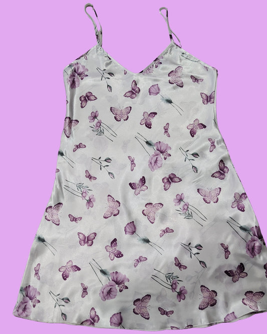 Pijama Satín Blanco con Mariposas 🦋