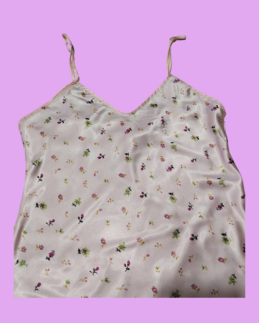 Pijama Satín Rosa con Flores 🌷